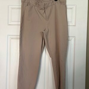 Old Navy Women's Tan Skinny Pants